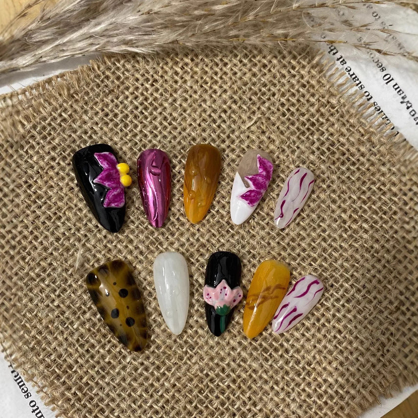 Three-dimensional Carved White High-grade Mid-length Manicure Wear Nail